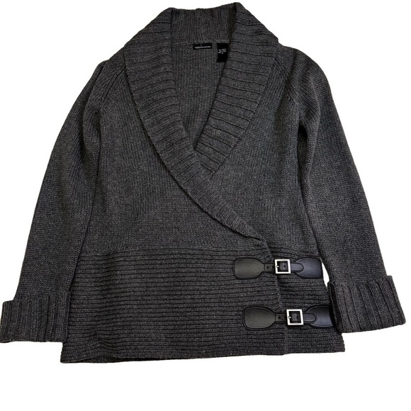 Moda International Gray Sweater Size Medium Wrap Buckle Shawl Collar Ribbed NWT - Picture 13 of 13